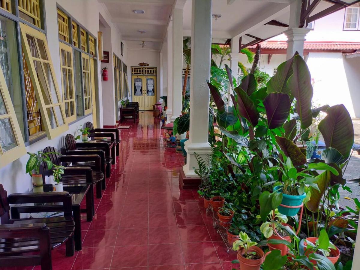 ماتارام Hotel Airlangga المظهر الخارجي الصورة